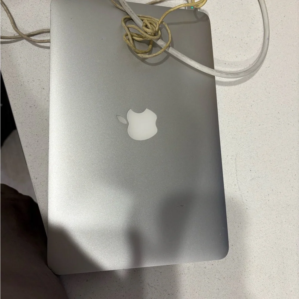Apple MacBook Air - Silver